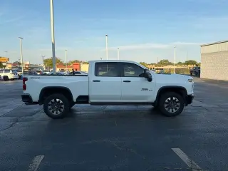 Chevrolet Silverado 2500HD 2021 4x4 Custom 4p Crew Cab SB