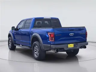 Ford F-150 2017 4x4 Raptor 4p SuperCrew 5.5 pies SB
