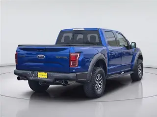 Ford F-150 2017 4x4 Raptor 4p SuperCrew 5.5 pies SB