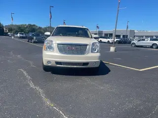 GMC Yukon XL 2012 AWD Denali XL 4dr SUV