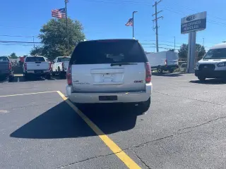 GMC Yukon XL 2012 AWD Denali XL 4dr SUV