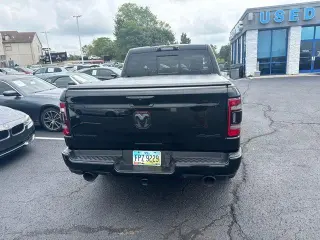Ram 1500 2022 4x4 Limited 4p Crew Cab 5.6 ft. CB Camión