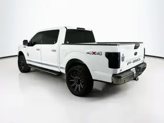Ford F-150 2018 4x4 XLT 4dr SuperCrew 5.5 ft. SB