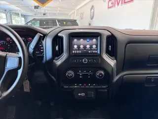 Chevrolet Silverado 1500 2021 4x4 Custom 4p Doble Cab 6.6 ft. SB
