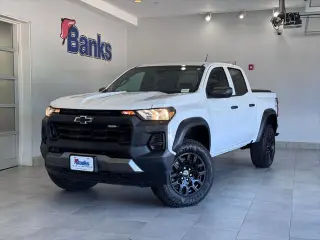 Chevrolet Colorado 2024 4x4 Trail Boss 4p Cab Tripla Cabina 5 ft. SB