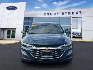 Chevrolet Malibu 2025 versión LT sedán de 4 puertas, paquete 1LT