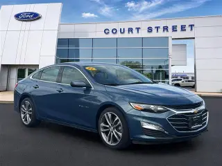 Chevrolet Malibu 2025 versión LT sedán de 4 puertas, paquete 1LT