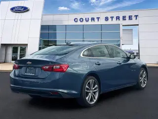 Chevrolet Malibu 2025 versión LT sedán de 4 puertas, paquete 1LT