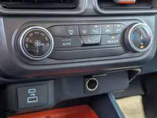 Ford Maverick 2023 XL 4dr SuperCrew 4.5 ft. SB