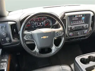 Chevrolet Silverado 1500 2017 4x4 LTZ 4p Cab Doble 6.5 pies SB