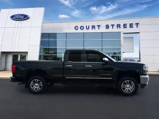 Chevrolet Silverado 1500 2017 4x4 LTZ 4p Cab Doble 6.5 pies SB