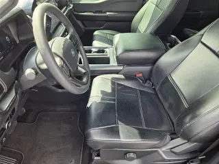 Ford F-150 2024 4x4 STX 4p SuperCrew 5.5 pies SB