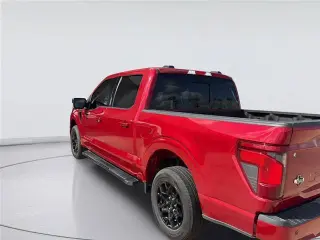 Ford F-150 2024 4x2 XLT 4 puertas SuperCrew 5.5 pies SB