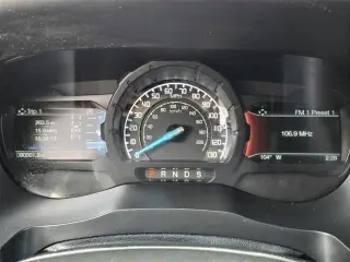 Vehículo utilitario deportivo Ford Ranger 2020 4x2 Lariat 4 puertas SuperCrew con cama corta de 5.1 pies