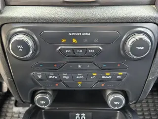 Vehículo utilitario deportivo Ford Ranger 2020 4x2 Lariat 4 puertas SuperCrew con cama corta de 5.1 pies