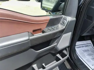Ford F-150 2023 4x4 Lariat 4dr SuperCrew 6.5 ft. SB