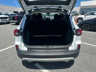 Ford Escape 2023 Base 4dr SUV