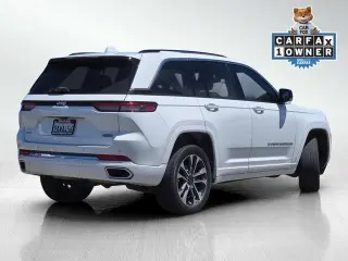 Jeep Grand Cherokee 2022 4x4 Overland 4dr SUV (lanzamiento a mitad de año)