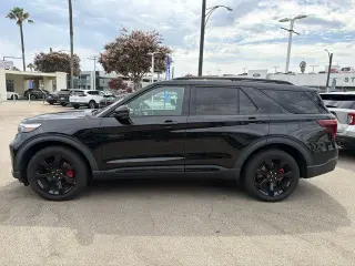 Ford Explorer 2023 AWD ST 4dr SUV