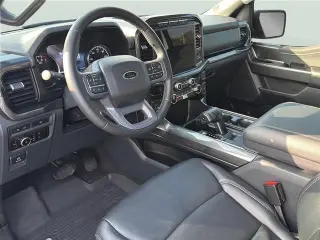 Ford F-150 2023 4x4 XLT Pickup 4 puertas SuperCrew Cajón de 5,5 pies SB