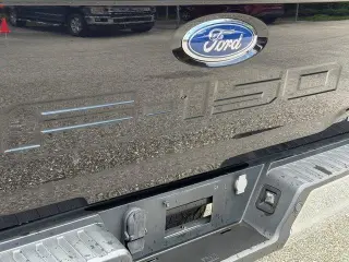 Ford F-150 2023 4x2 XLT 4p SuperCrew 5.5 ft. CB