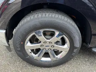 Ford F-150 2023 4x2 XLT 4p SuperCrew 5.5 ft. CB