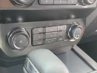 Ford F-150 2019 4x4 XLT 4p SuperCab 5.5 ft. CA