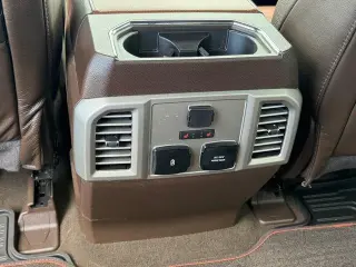 Ford F-150 2019 4x4 King Ranch 4dr SuperCrew 5.5 ft. SB