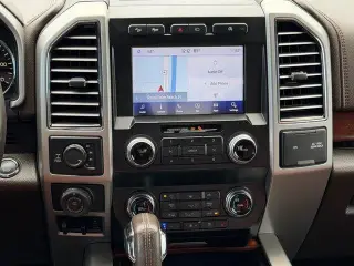 Ford F-150 2019 4x4 King Ranch 4dr SuperCrew 5.5 ft. SB