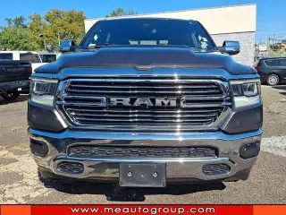 Ram 1500 2023 4x4 Laramie 4 puertas Cabina Amplia 5.6 pies. SB Pickup