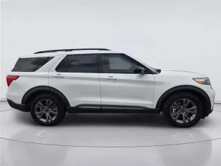 Ford Explorer 2023 XLT 4p SUV