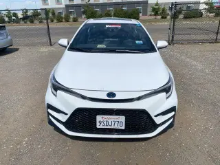 Toyota Corolla Hybrid 2025 SE 4dr Sedan