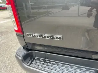 Ram 1500 2022 4x4 Big Horn 4p Puerta Cuadrada de Tripulación 5.6 ft. SB Camioneta