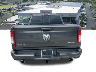 Ram 1500 2022 4x4 Big Horn 4p Puerta Cuadrada de Tripulación 5.6 ft. SB Camioneta