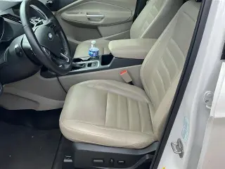 Ford Escape 2017 Titanium SUV 4p.
