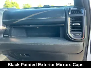 Ram 1500 2023 4x4 Limited 4p Camión de Cabaña Tripla 5.6 ft. SB Pickup