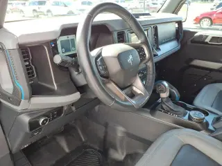 Ford Bronco 2023 4x4 Diamante Negro 4p SUV
