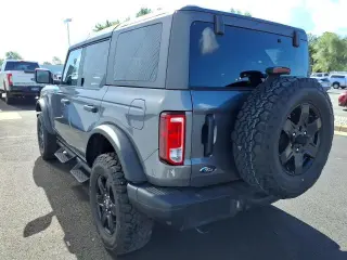 Ford Bronco 2023 4x4 Diamante Negro 4p SUV