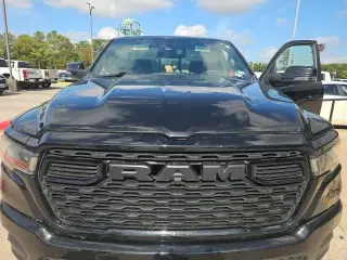 Ram 1500 2025 4x4 Big Horn 4p Puerta Crew Cab 5.6 ft. CP Camioneta
