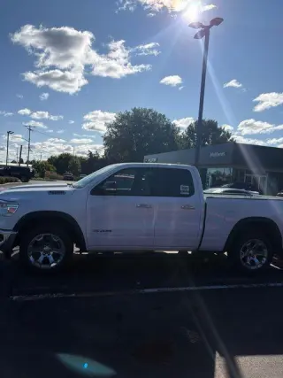 Ram 1500 2019 4x4 Big Horn 4p Cub Cuadrada Cab 6,4 ft. PC Camioneta
