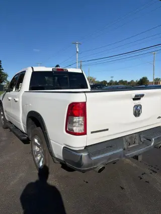 Ram 1500 2019 4x4 Big Horn 4p Cub Cuadrada Cab 6,4 ft. PC Camioneta