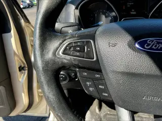 Ford Focus 2017 SEL 4p Sedan
