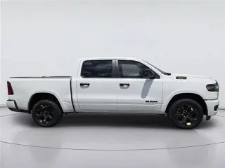 Ram 1500 2025 4x4 Big Horn 4p. Cabina Extendida 5.6 pies. Camioneta Est.