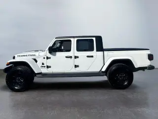Jeep Gladiator 2023 4x4 Sport 4dr Crew Cab 5.0 ft. SB