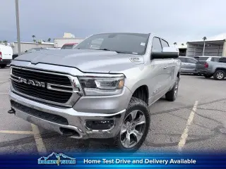 Ram 1500 2019 4x4 Big Horn 4p Camión Cabina Doble 5.6 pies ST Pickup