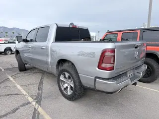 Ram 1500 2019 4x4 Big Horn 4p Camión Cabina Doble 5.6 pies ST Pickup