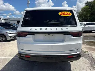 Jeep Wagoneer L 2024 4x2 Serie II 4p SUV