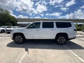 Jeep Wagoneer L 2024 4x2 Serie II 4p SUV