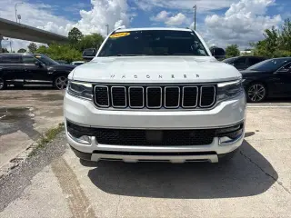 Jeep Wagoneer L 2024 4x2 Serie II 4p SUV