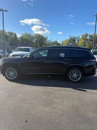 Jeep Grand Cherokee L 2023 4x4 Summit 4p SUV